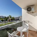 Hotella & 4*