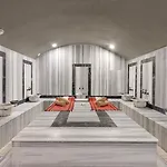 Hotella & Hotel