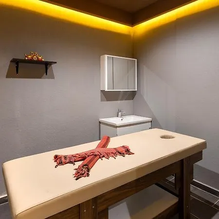 Hotel Hotella & Serik