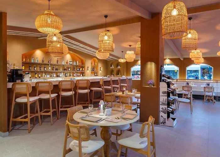 酒店 Hotella & 塞里克